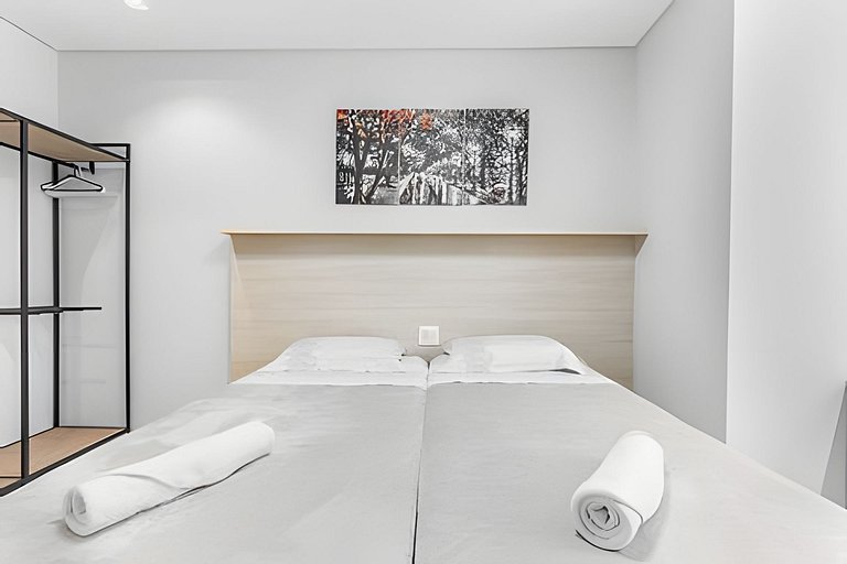 Apartamento completo para 4P | vaga | wifi