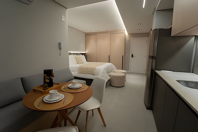 Loft amplo e moderno p/ casal | centro de Blumenau