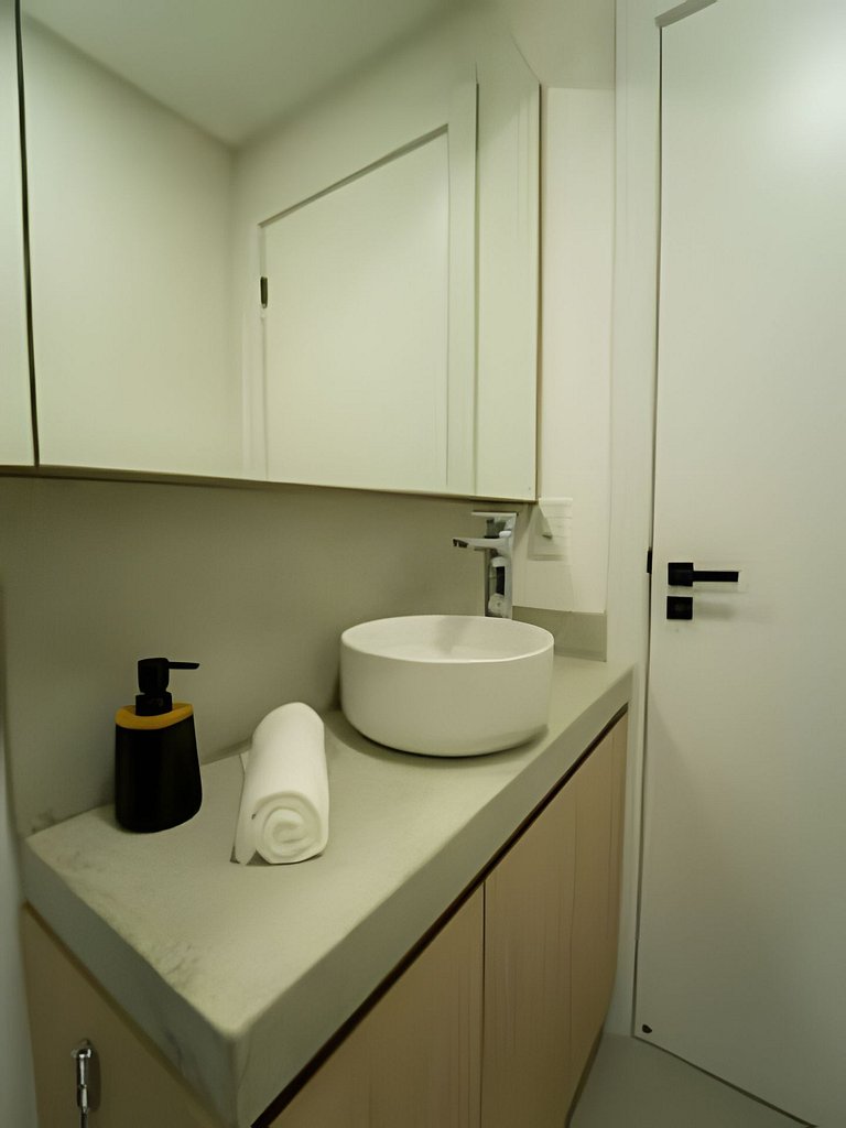 Loft amplo e moderno p/ casal | centro de Blumenau