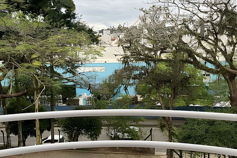 Suíte completa em Pousada - 100m Vila Germânica