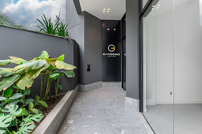 Modernidade no centro de Blumenau com vaga e wifi