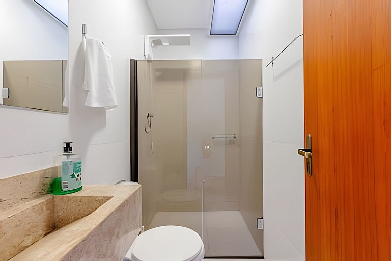Sobrado com 2 quartos | a 1,4km da Vila Germânica