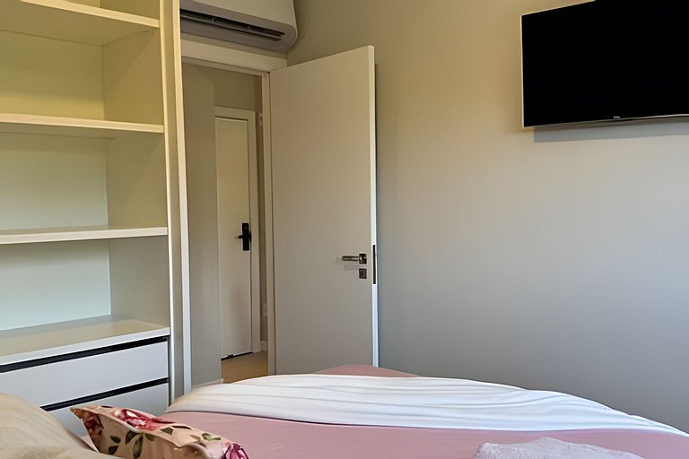 AP 1/4 novo ao lado da Furb com vaga | wifi | A/C